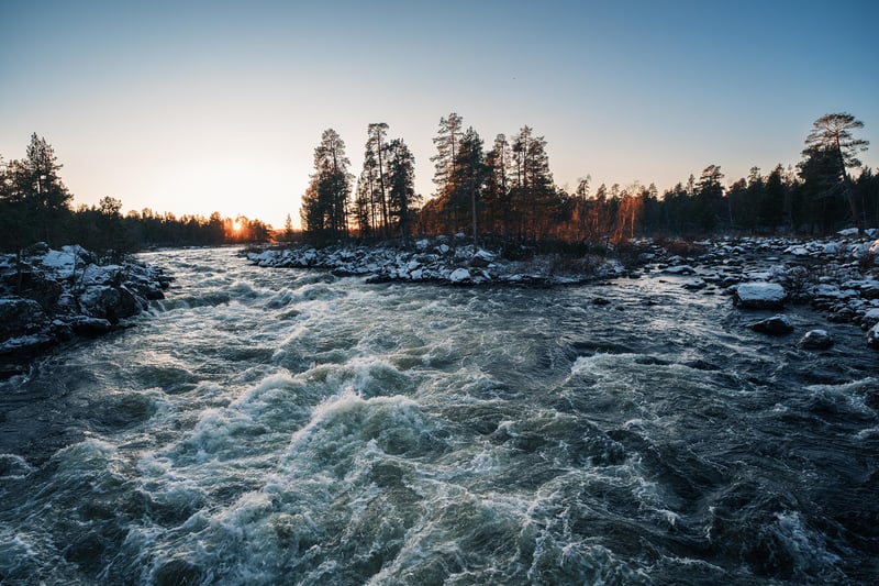 The rapids of the river near Janiskoski.